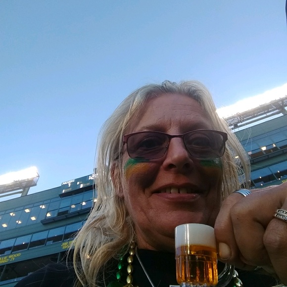 Meet your Posher, Sue - Picture 1 of 1